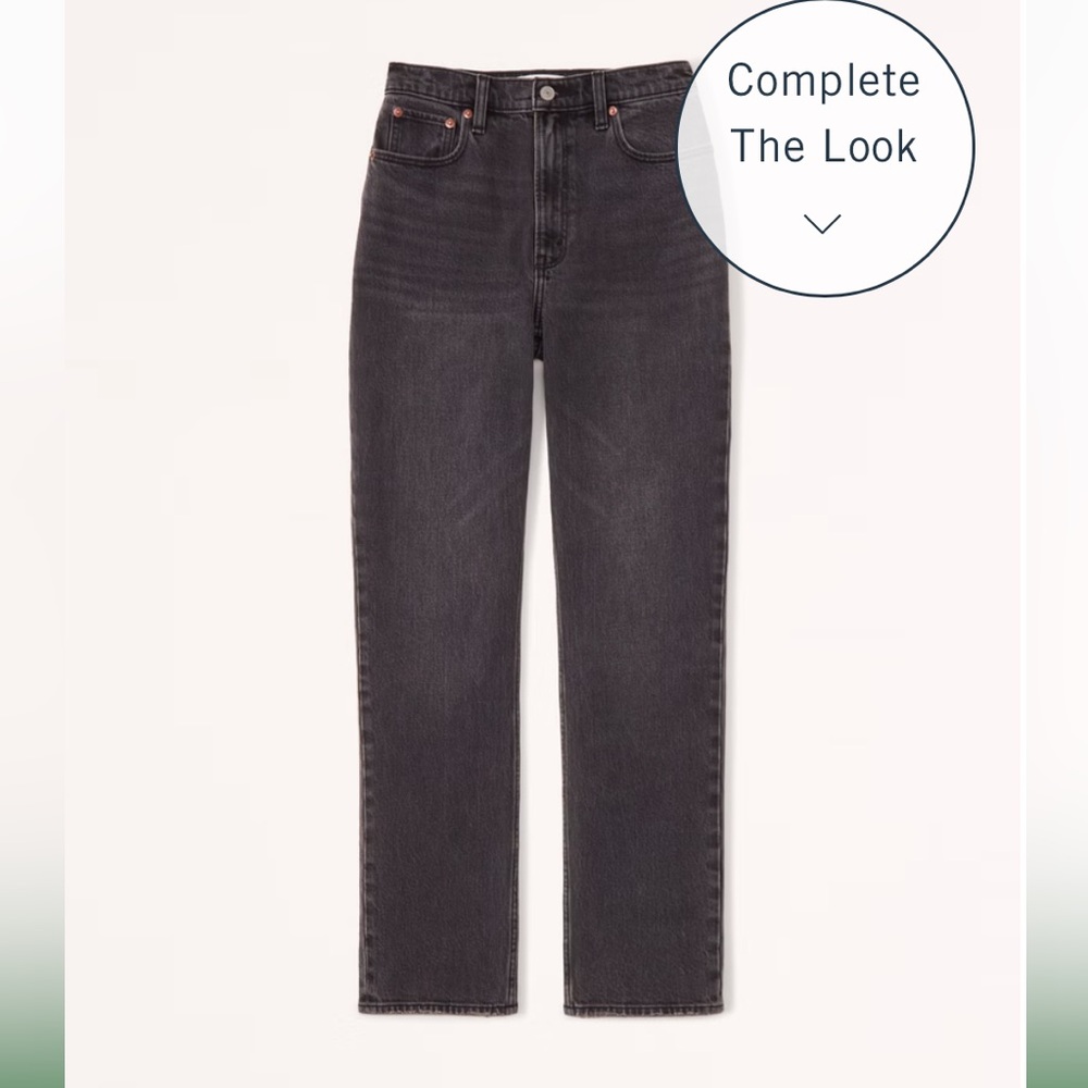 NWT - Abercrombie Ultra High Rise - The 90’s Straight Jean - size 32/14
